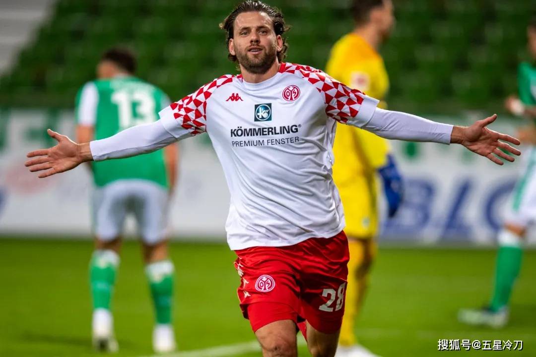 包含德甲今夜走向成谜；门兴格拉德巴赫绝杀压哨；震撼外界；医务组通报恢复的词条